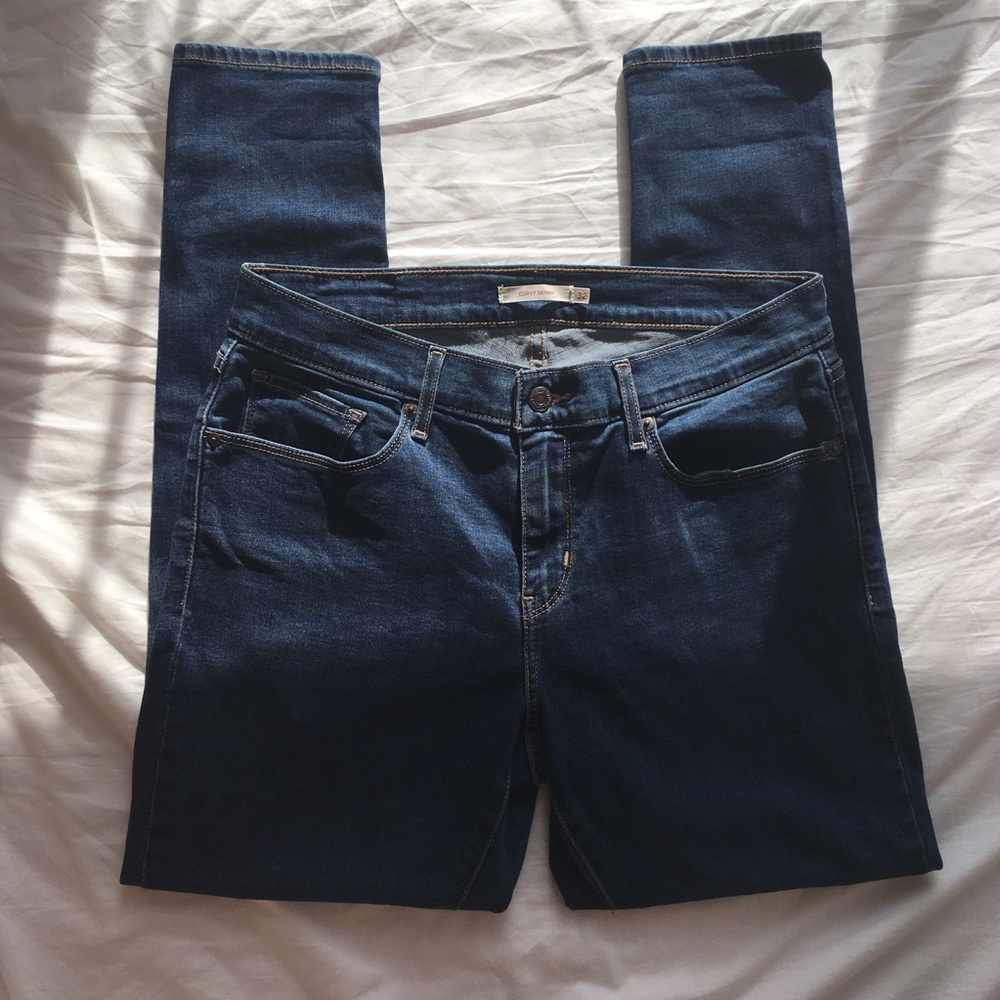 Levi’s Curvy Skinny Jeans